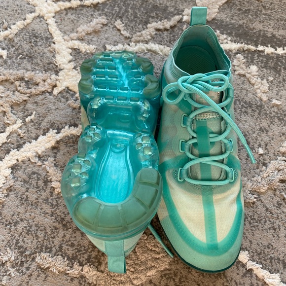 Nike VaporMax - Picture 5 of 10